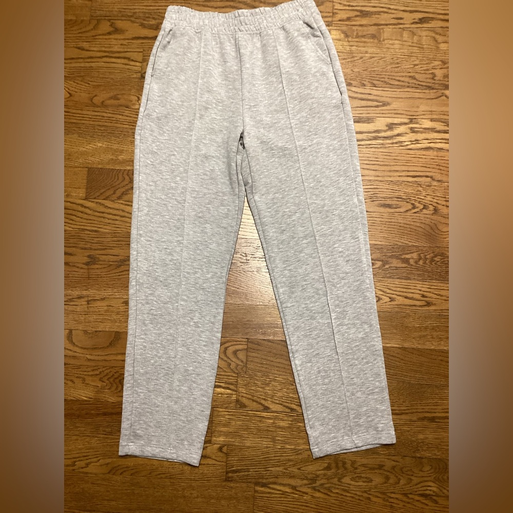 Rae Mode Scuba Pintuck Sweat pants Size Large Heathered Gray
